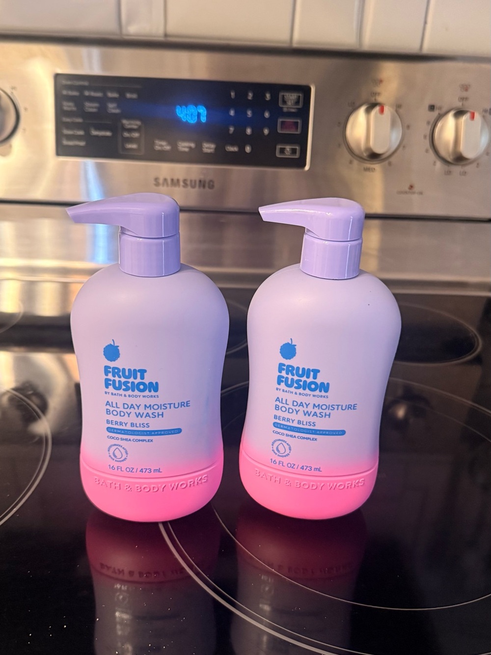 2 Bath and body Works, Berry Bliss fruit fusion, body wash